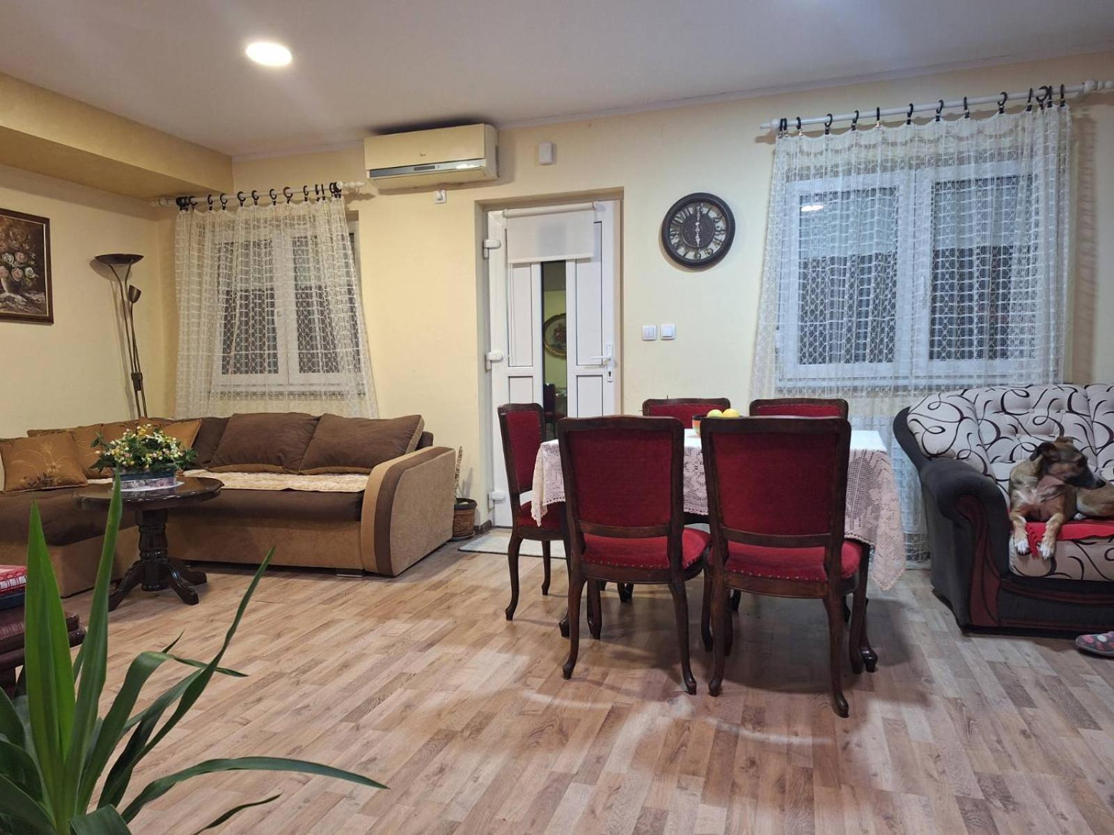 Jezero Apartman Arandjelovac Kültér fotó