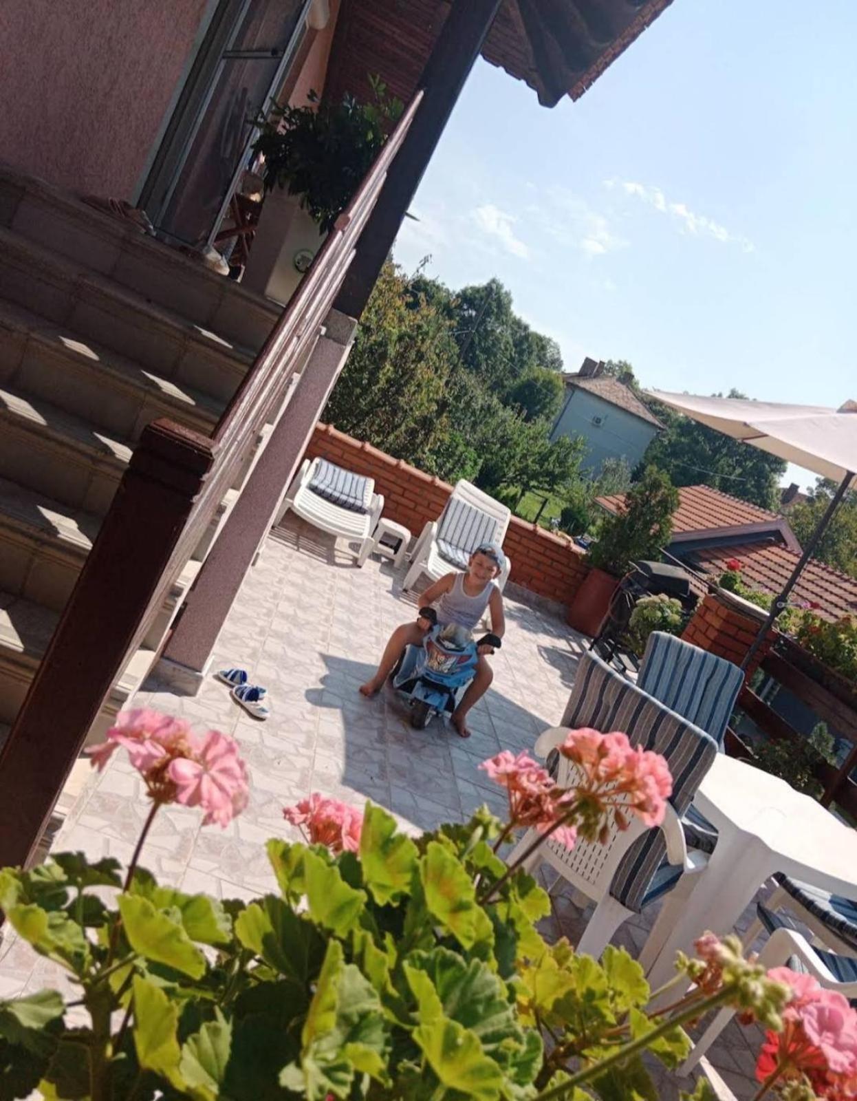 Jezero Apartman Arandjelovac Kültér fotó